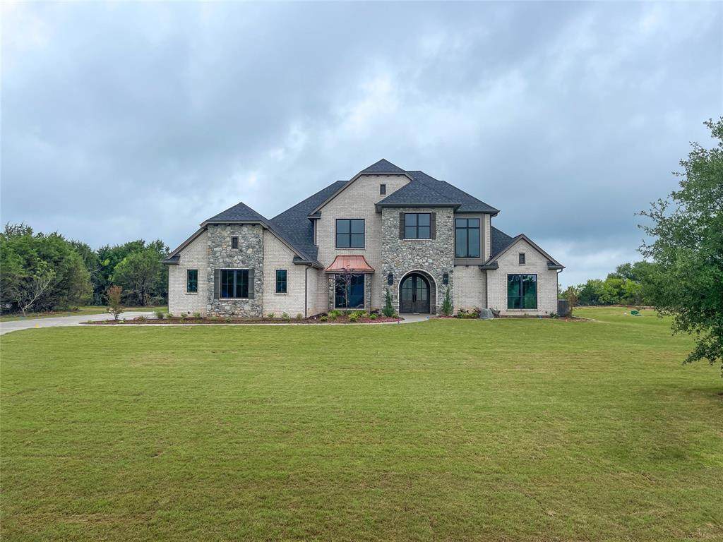 1012 Forest Glen Road - Photo 1