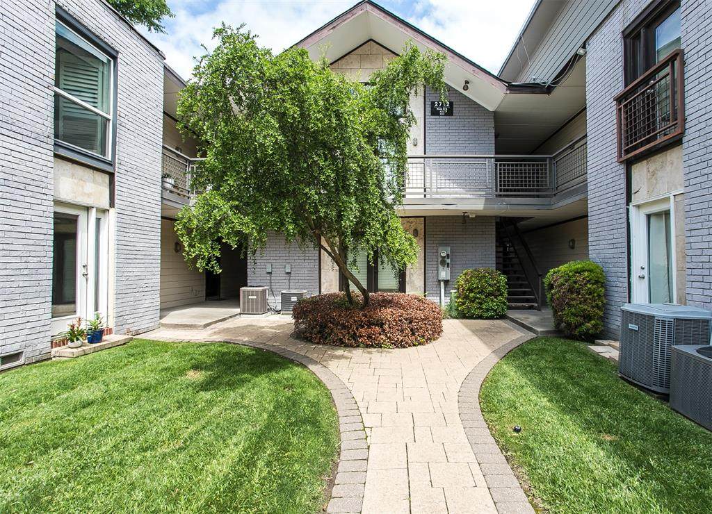 2712 Knight Street - Photo 1