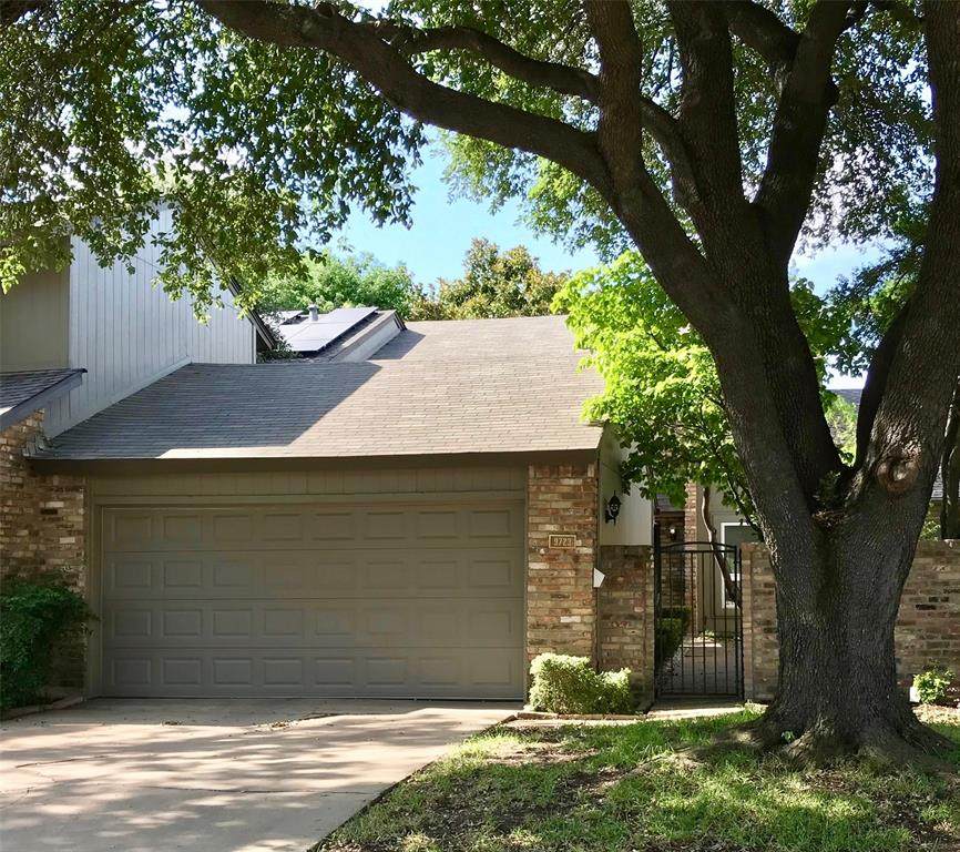 9723 Highland View Drive - Photo 1