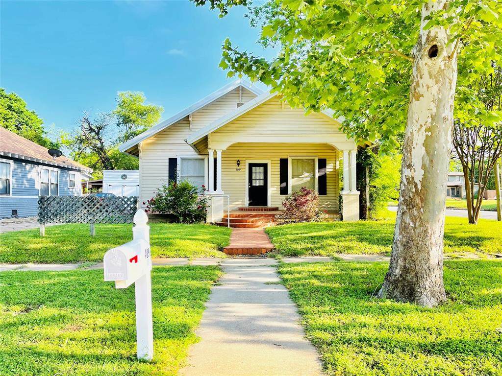 409 6th Street - Photo 1