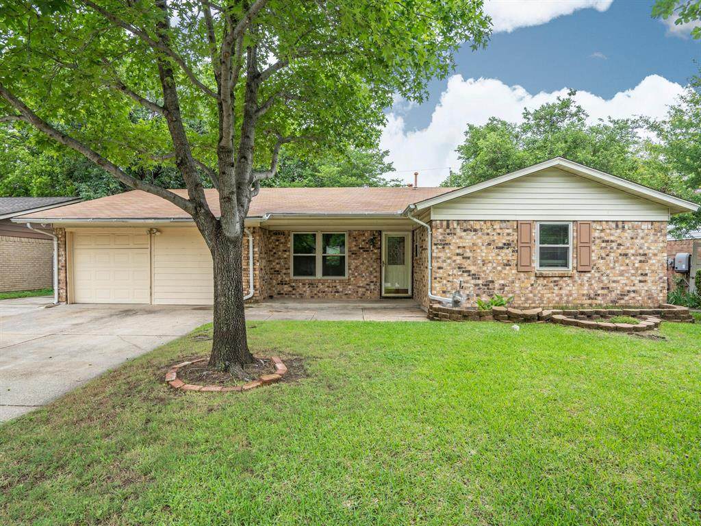 3325 Hummingbird Lane - Photo 1