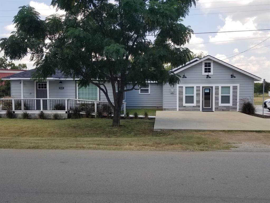 905 Oak Street - Photo 1