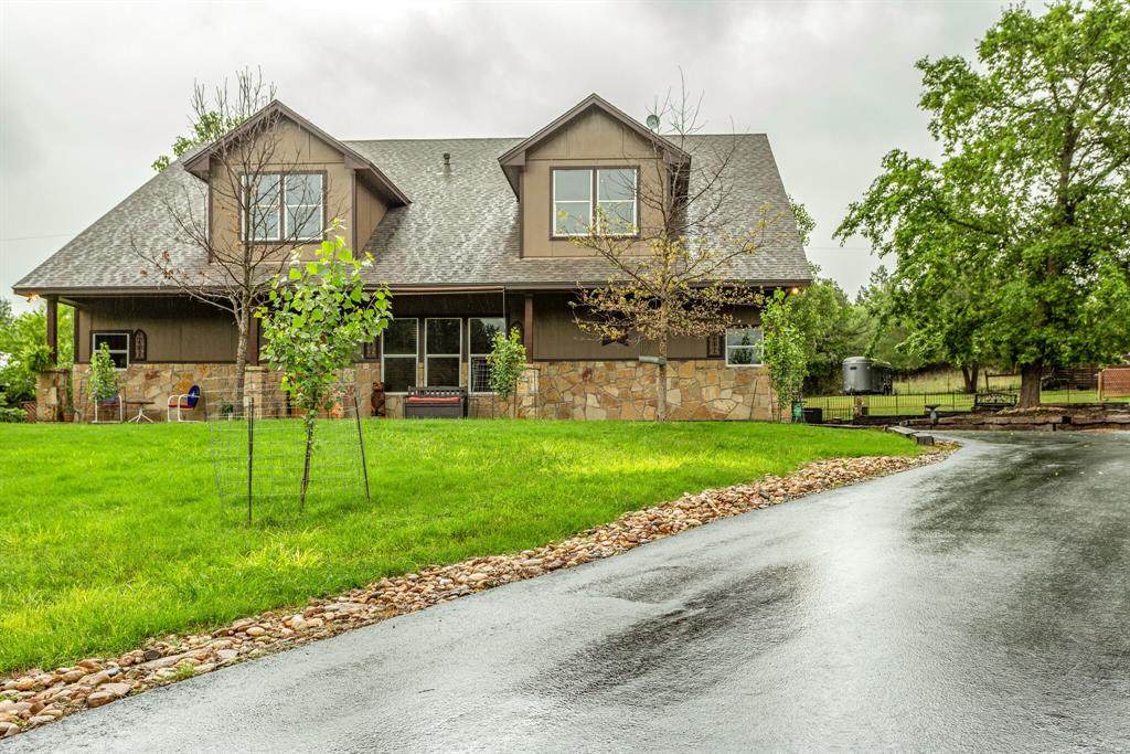 424 Valley Road - Photo 1
