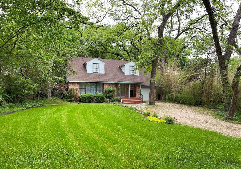 1335 Edgefield Avenue - Photo 1