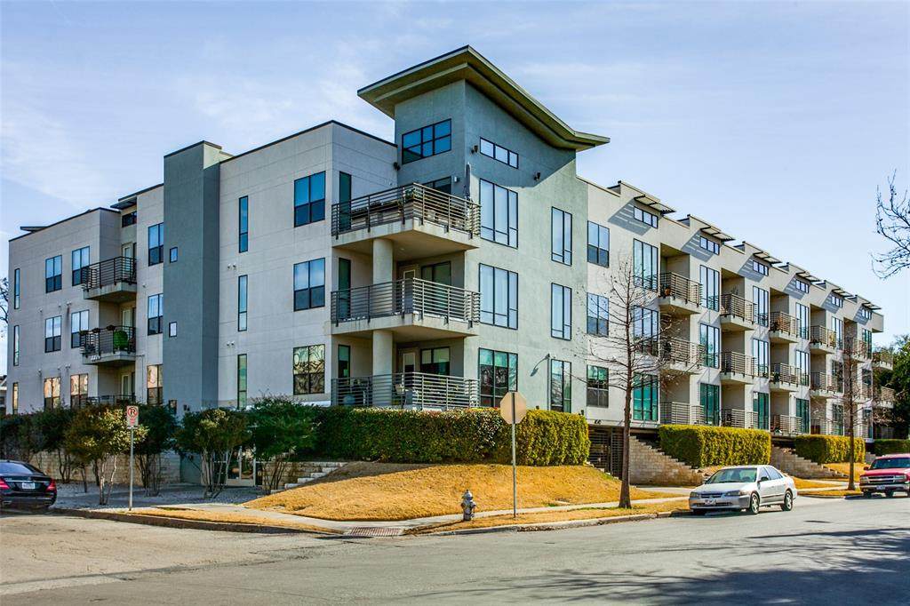4040 Hall Street - Photo 1