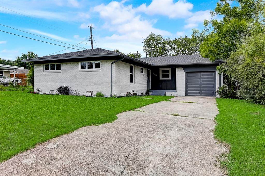 10415 Channel Drive - Photo 1