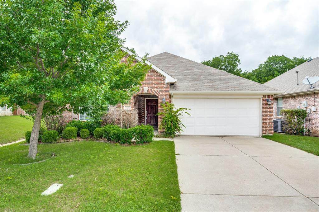828 Creekside Drive - Photo 1