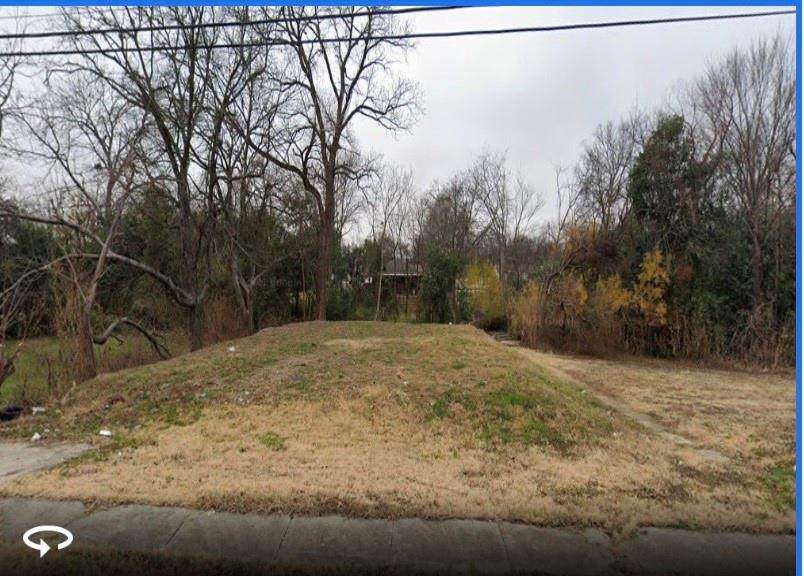 2433 52nd Street - Photo 1