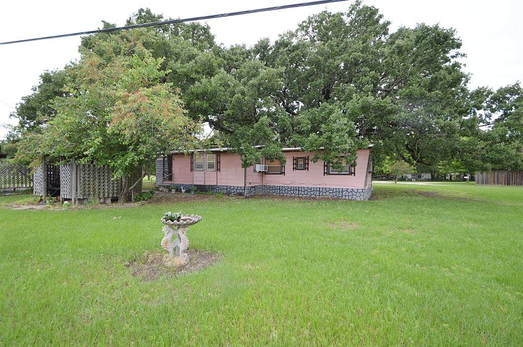 900 Crestway Drive - Photo 1