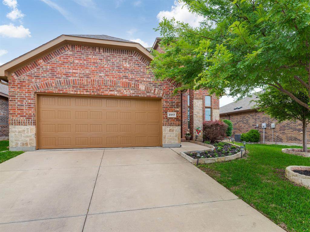 2917 Maple Creek Drive - Photo 1
