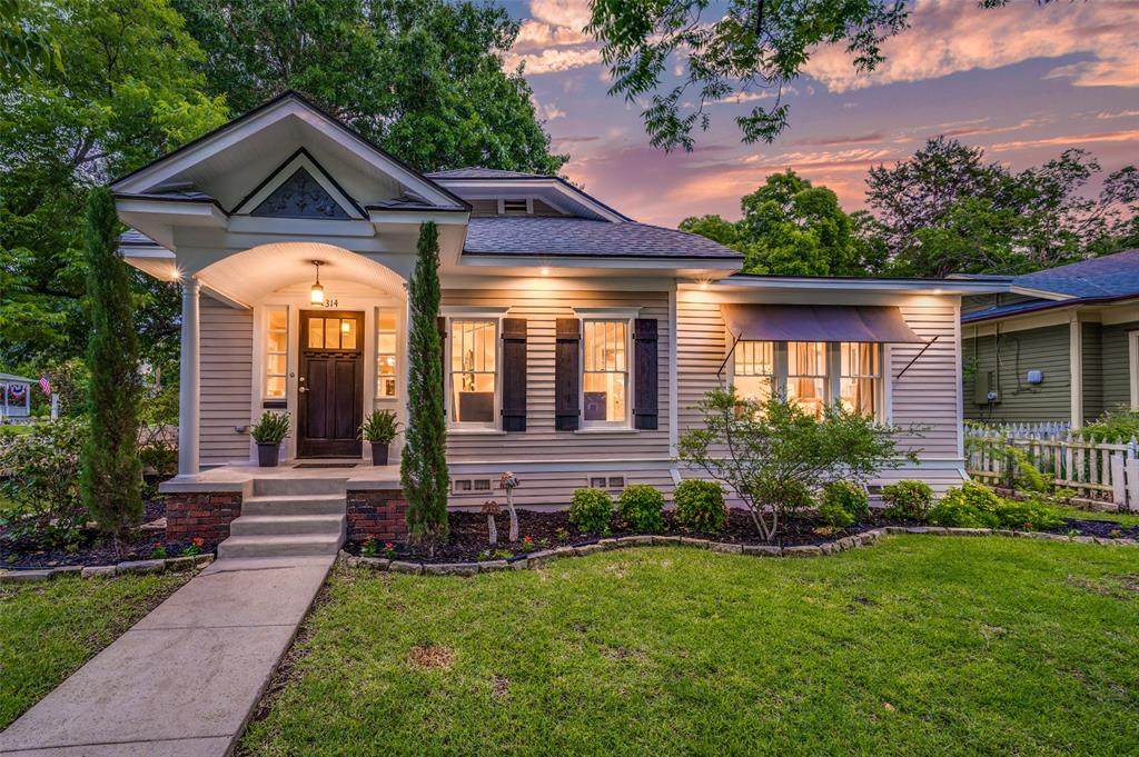 314 Bradley Street - Photo 1