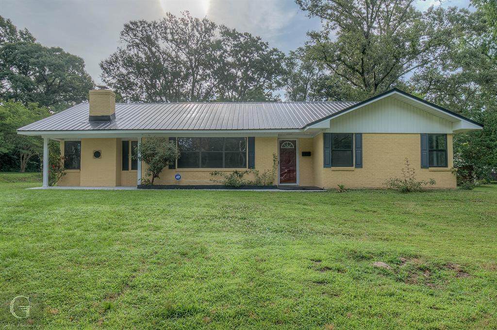 906 Gladney Street - Photo 1