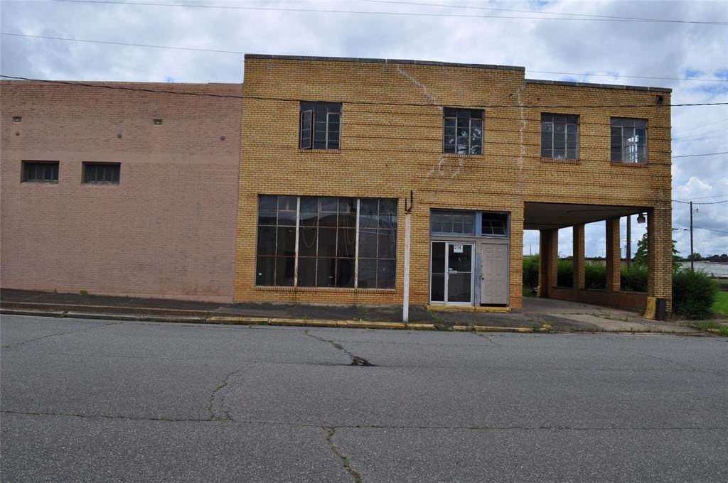 214 South Street - Photo 1