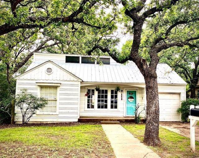 2303 3rd Avenue - Photo 1