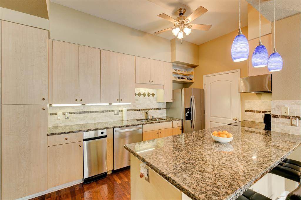 3225 Turtle Creek Boulevard - Photo 1