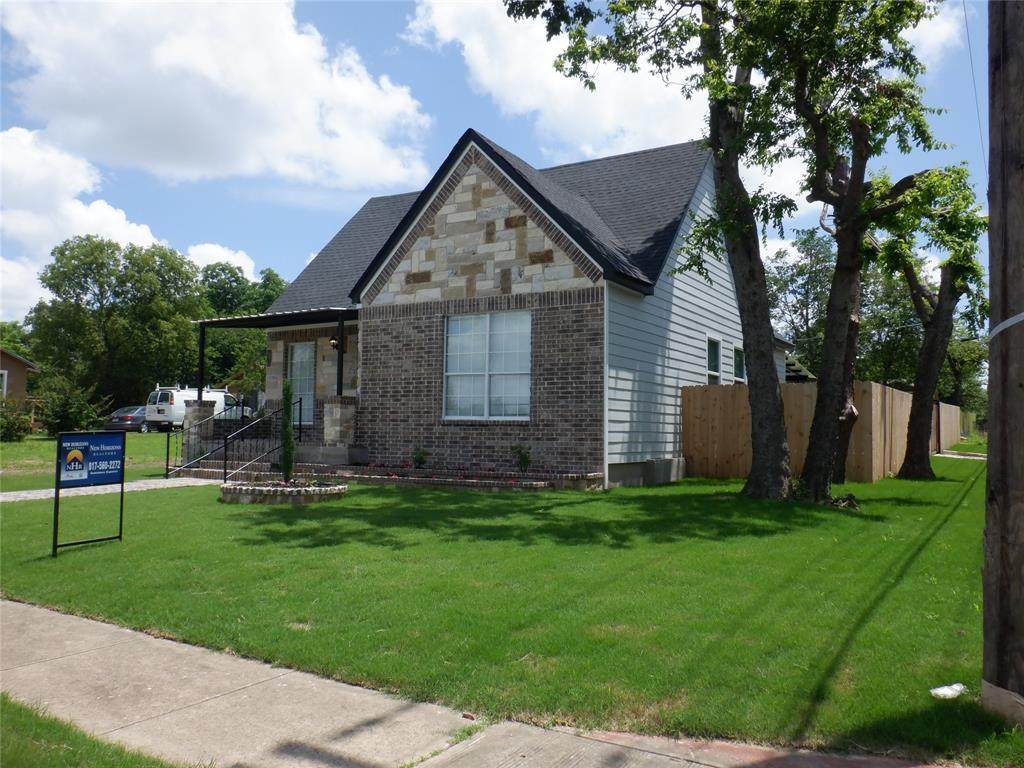 2900 Thannisch Avenue - Photo 1