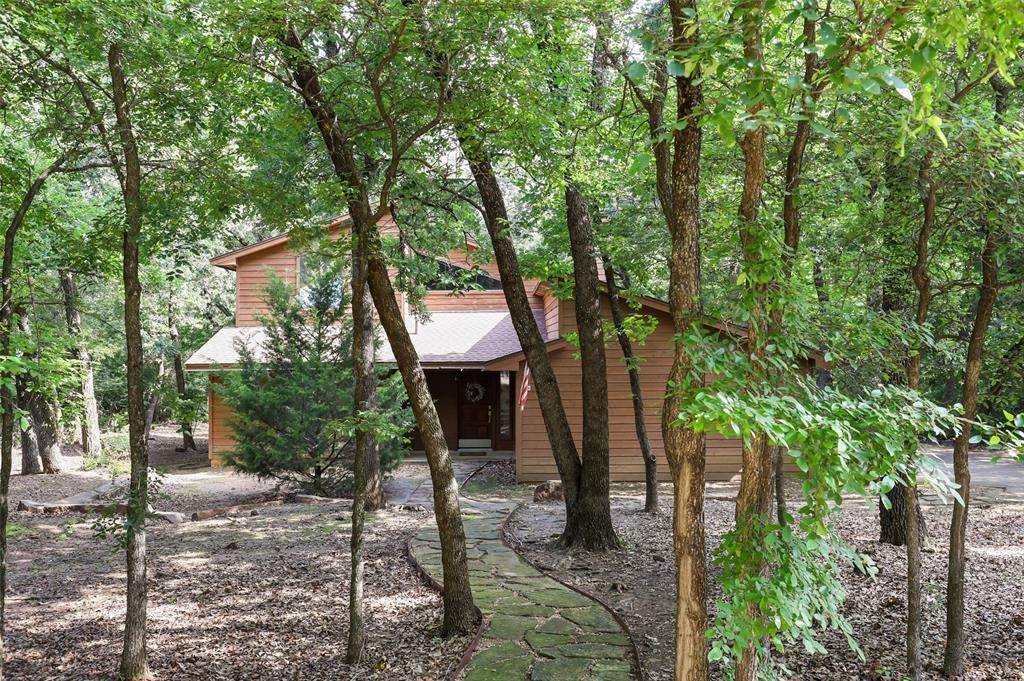 2908 Park Drive - Photo 1