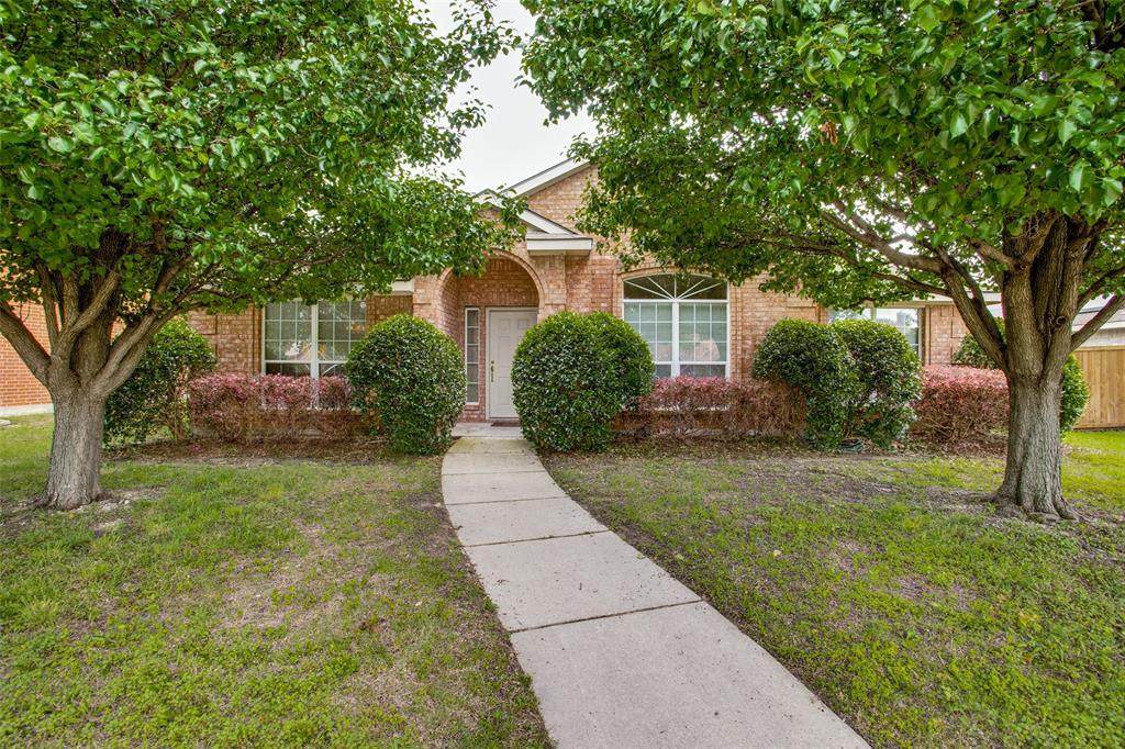 1514 Pine Bluff Drive - Photo 1