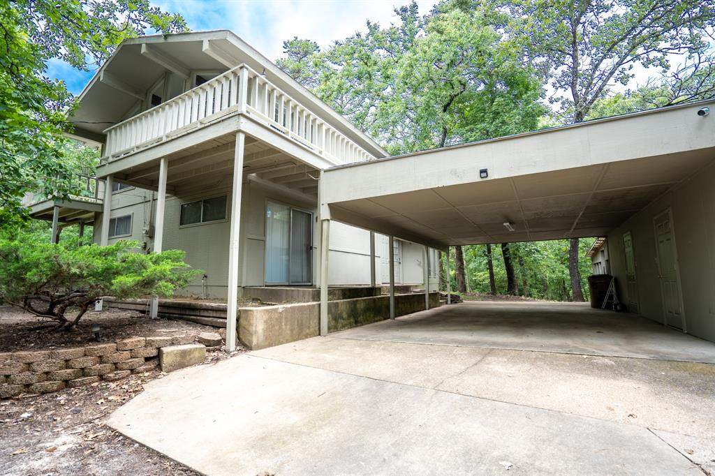 1863 Holly Trail - Photo 1