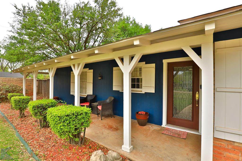 1834 Sylvan Drive - Photo 1