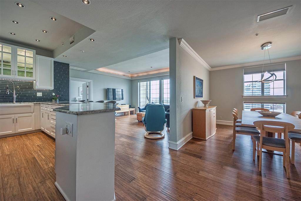 3225 Turtle Creek Boulevard - Photo 1