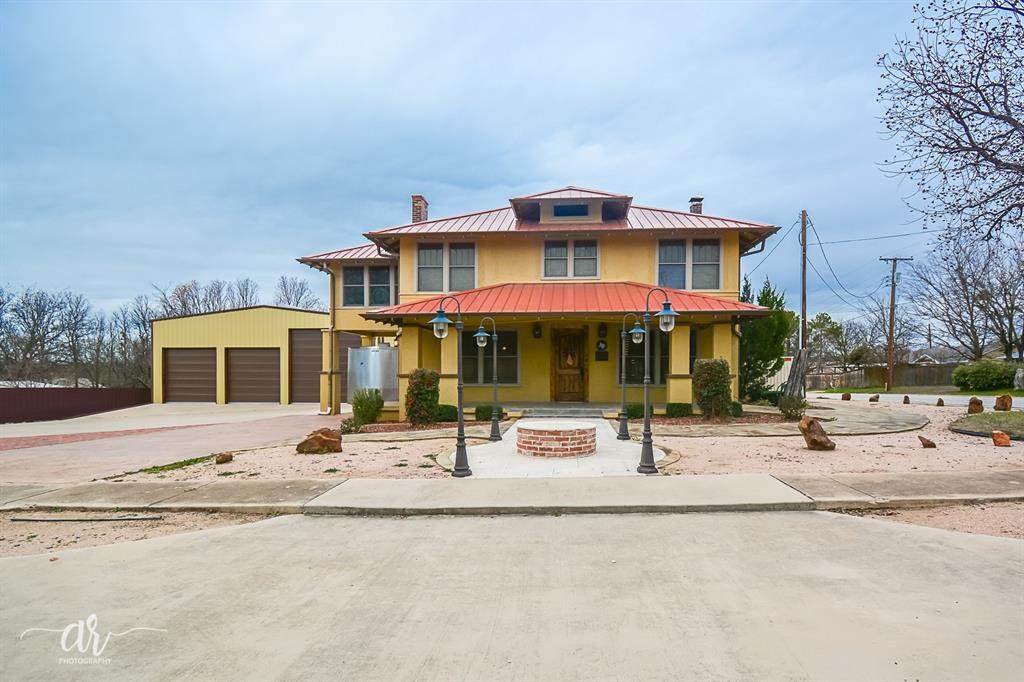 1301 Mulberry - Photo 1