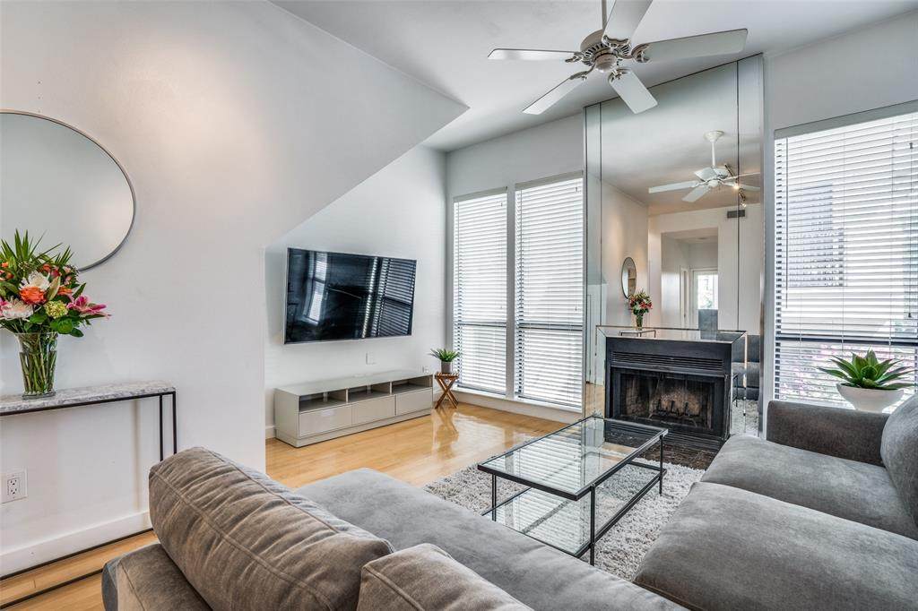3907 Throckmorton Street - Photo 1