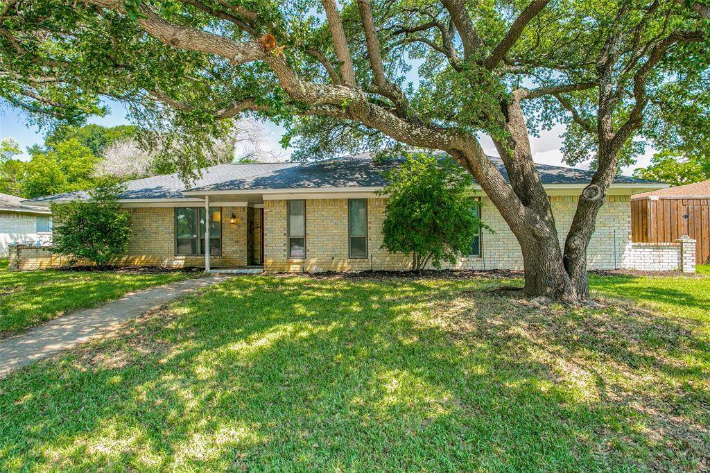 1121 College Parkway - Photo 1