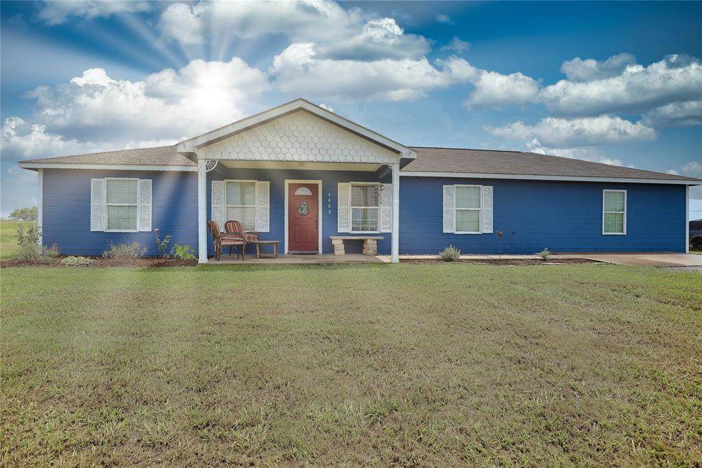 4088 Victor Boulevard - Photo 1