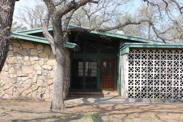 2025 Castle - Photo 1