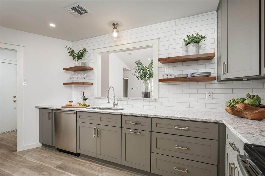 14277 Preston Road - Photo 1