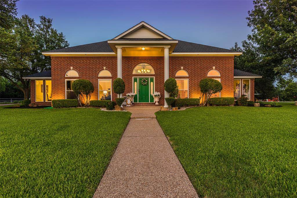 434 Willie Nelson Road - Photo 1