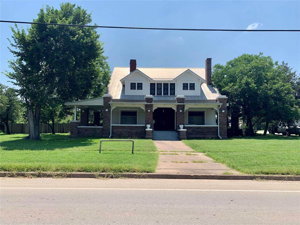 611 Clay Street - Photo 1