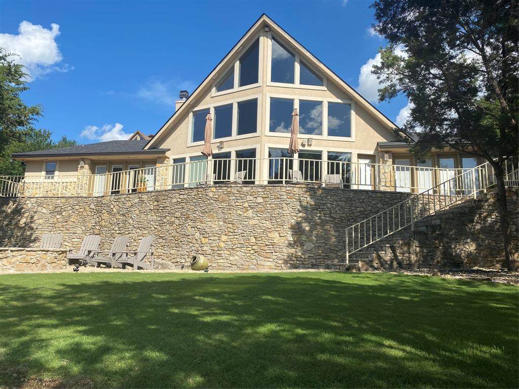 2024 Bluff Creek Drive - Photo 1
