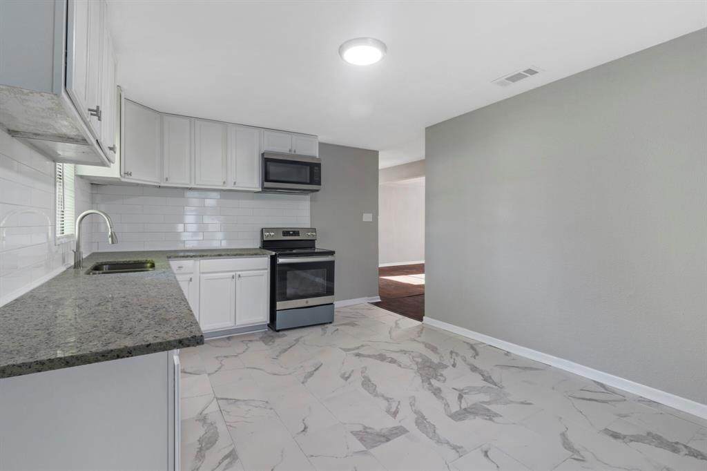 6003 Colorado Street - Photo 1