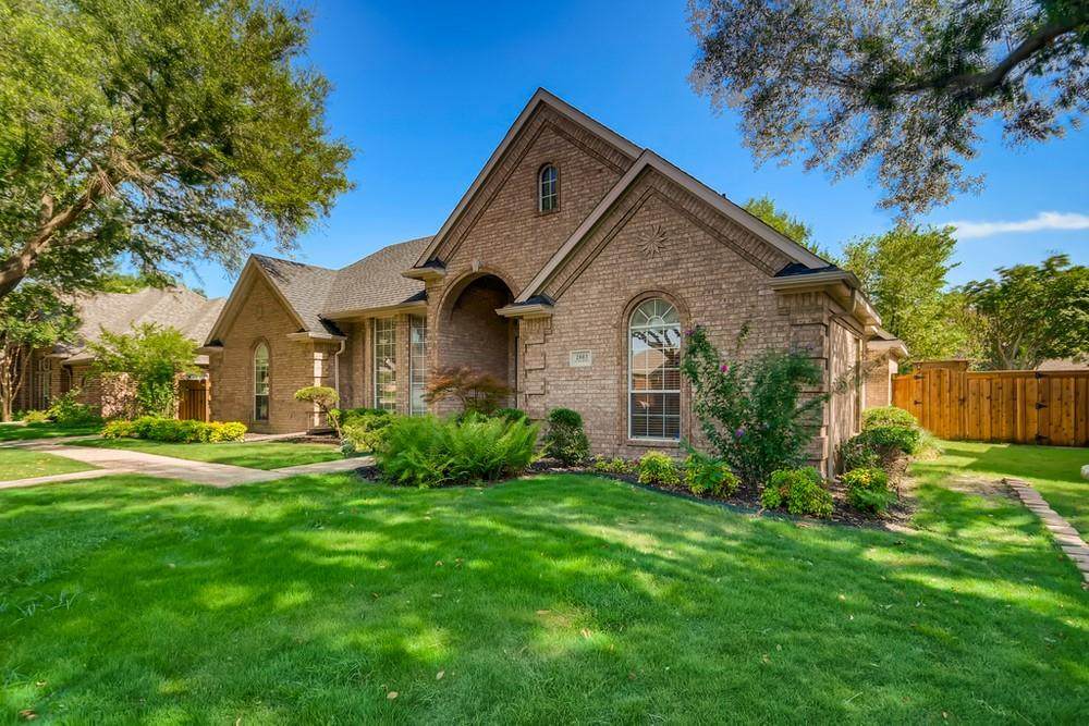 2803 Summer Tree Lane - Photo 1