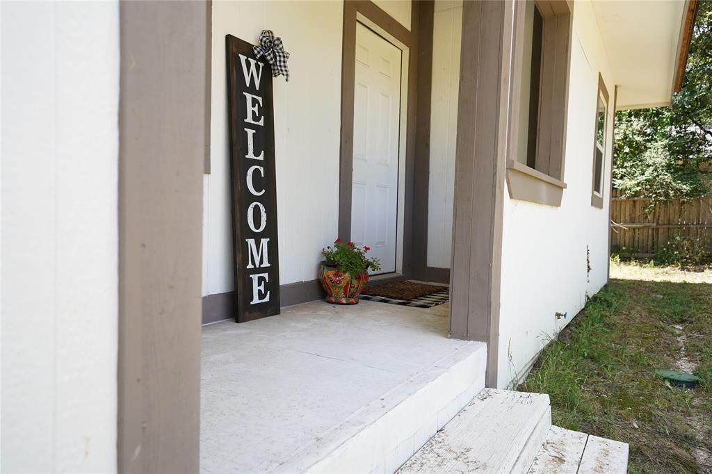 109 Avondale Avenue - Photo 1