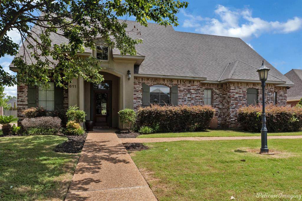 611 Chambord Circle - Photo 1