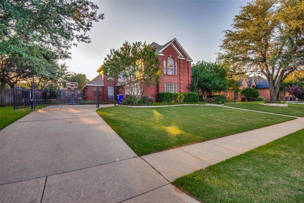 6704 Carriage Lane - Photo 1