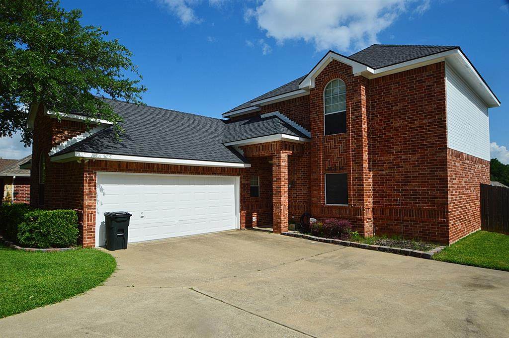 211 Cody Place - Photo 1