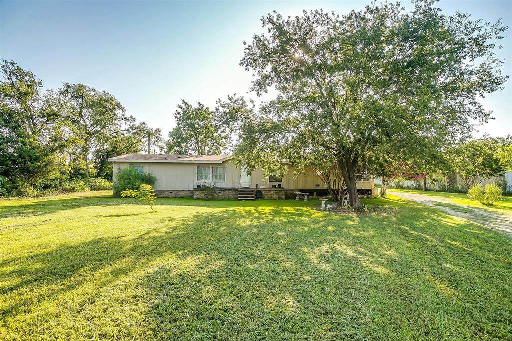 2508 County Road 810 - Photo 1