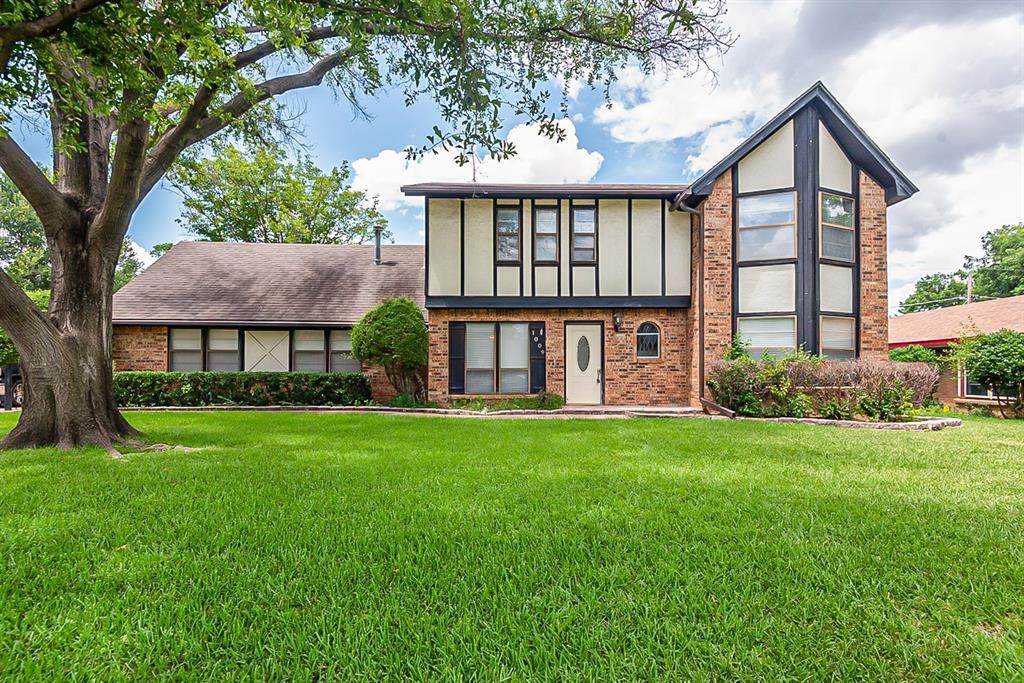 1009 Leslie Court - Photo 1