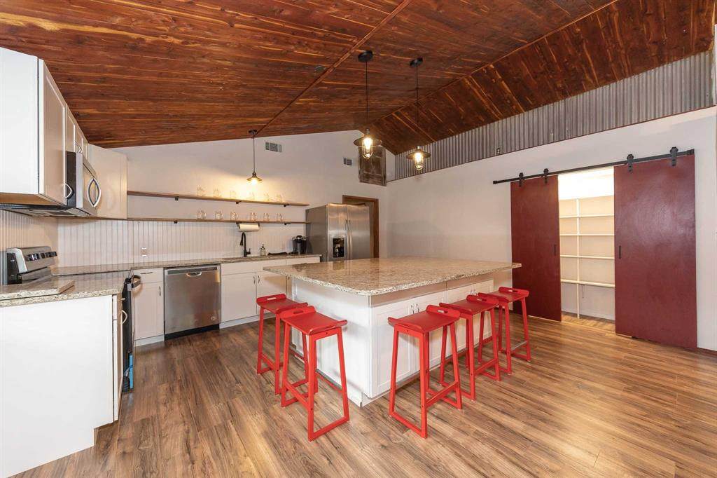 170 Bayside Circle - Photo 1