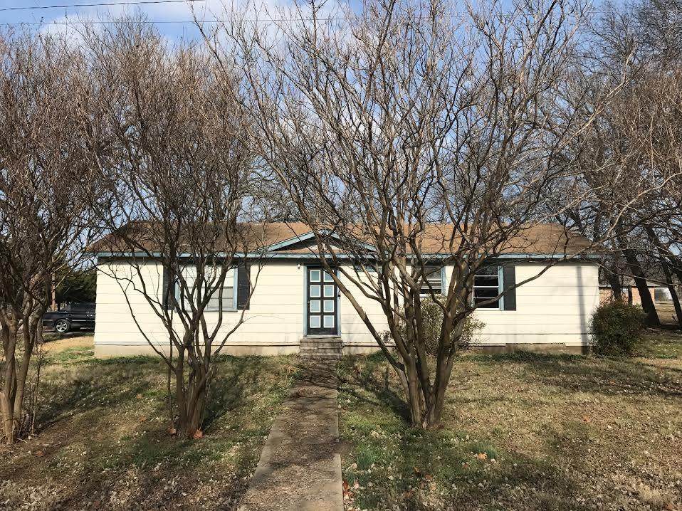 302 Spruce Street - Photo 1