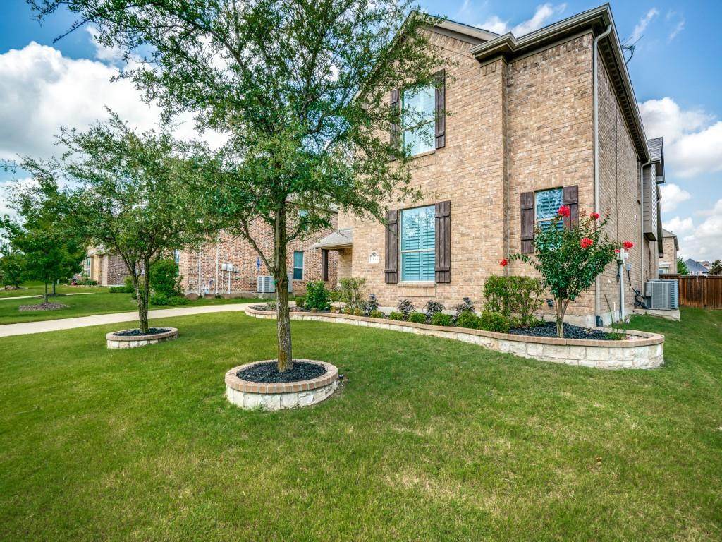 1633 Bradford Grove Trail - Photo 1