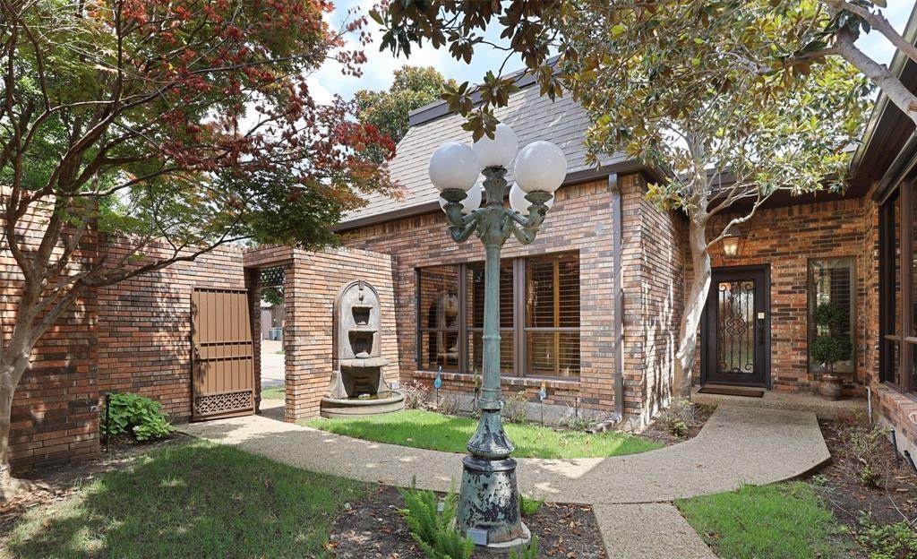 1608 Banbury Lane - Photo 1
