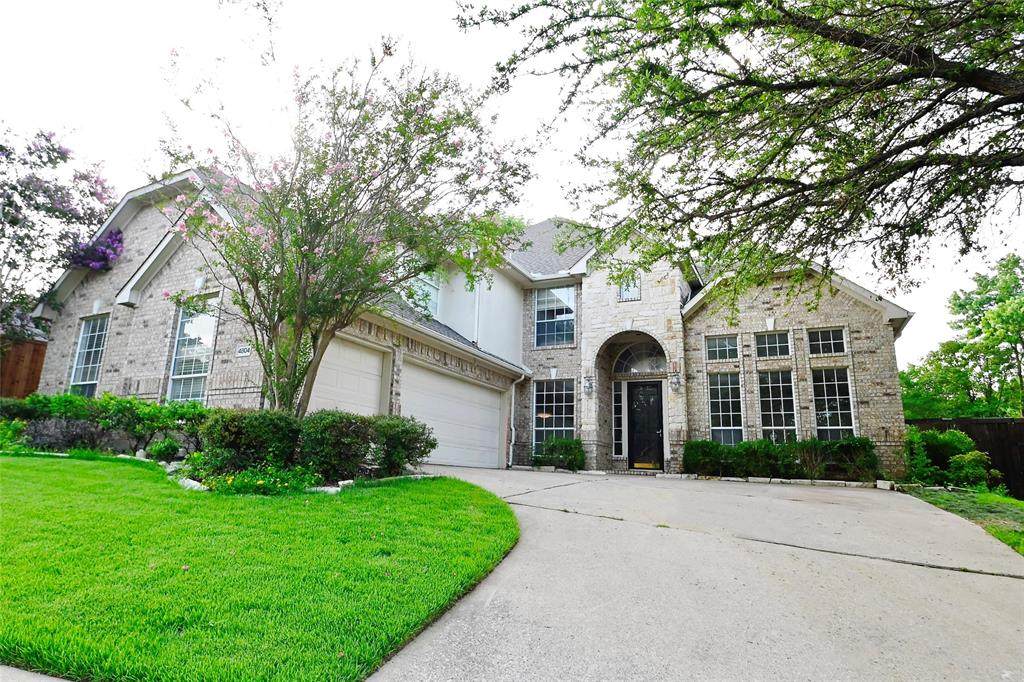 4804 Virginia Woods Drive - Photo 1