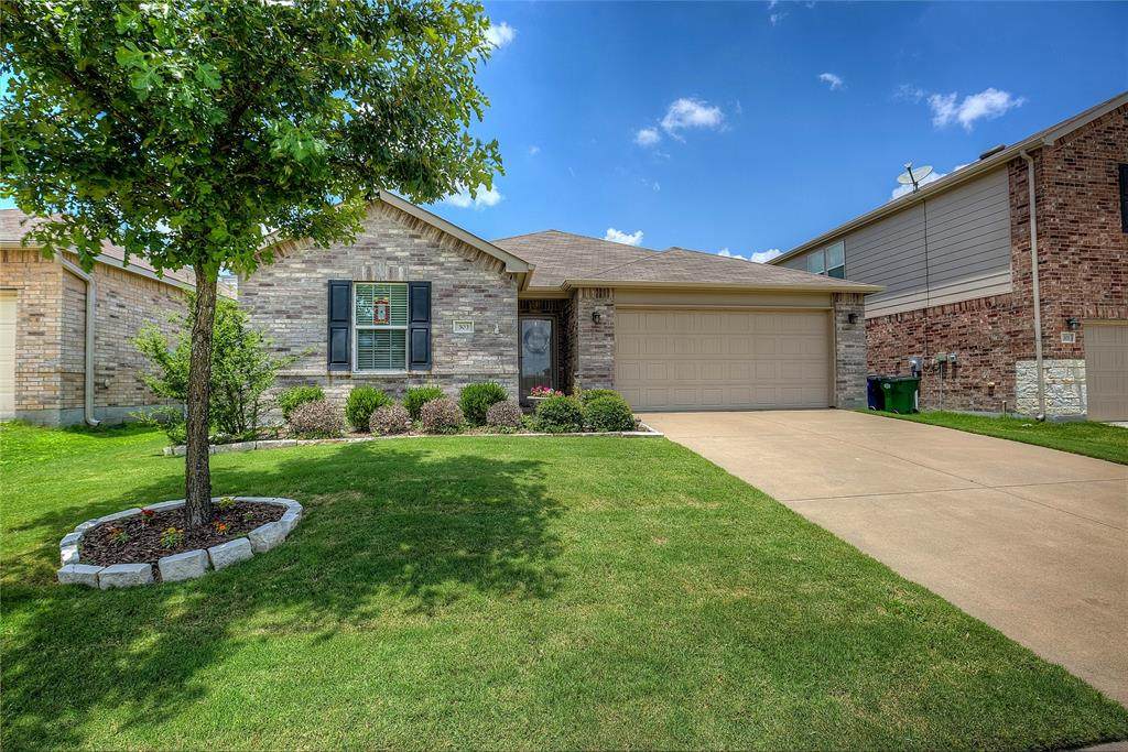 303 Citrus Drive - Photo 1