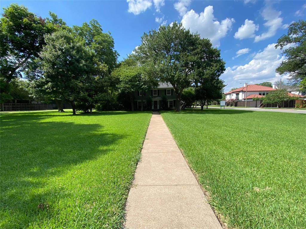 6347 Deloache Avenue - Photo 1