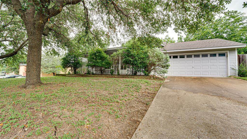 708 Clay Street - Photo 1
